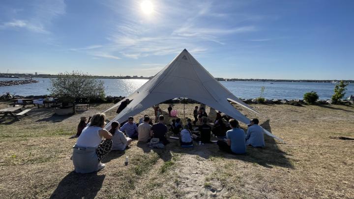 Spejdercirkus ved kysten